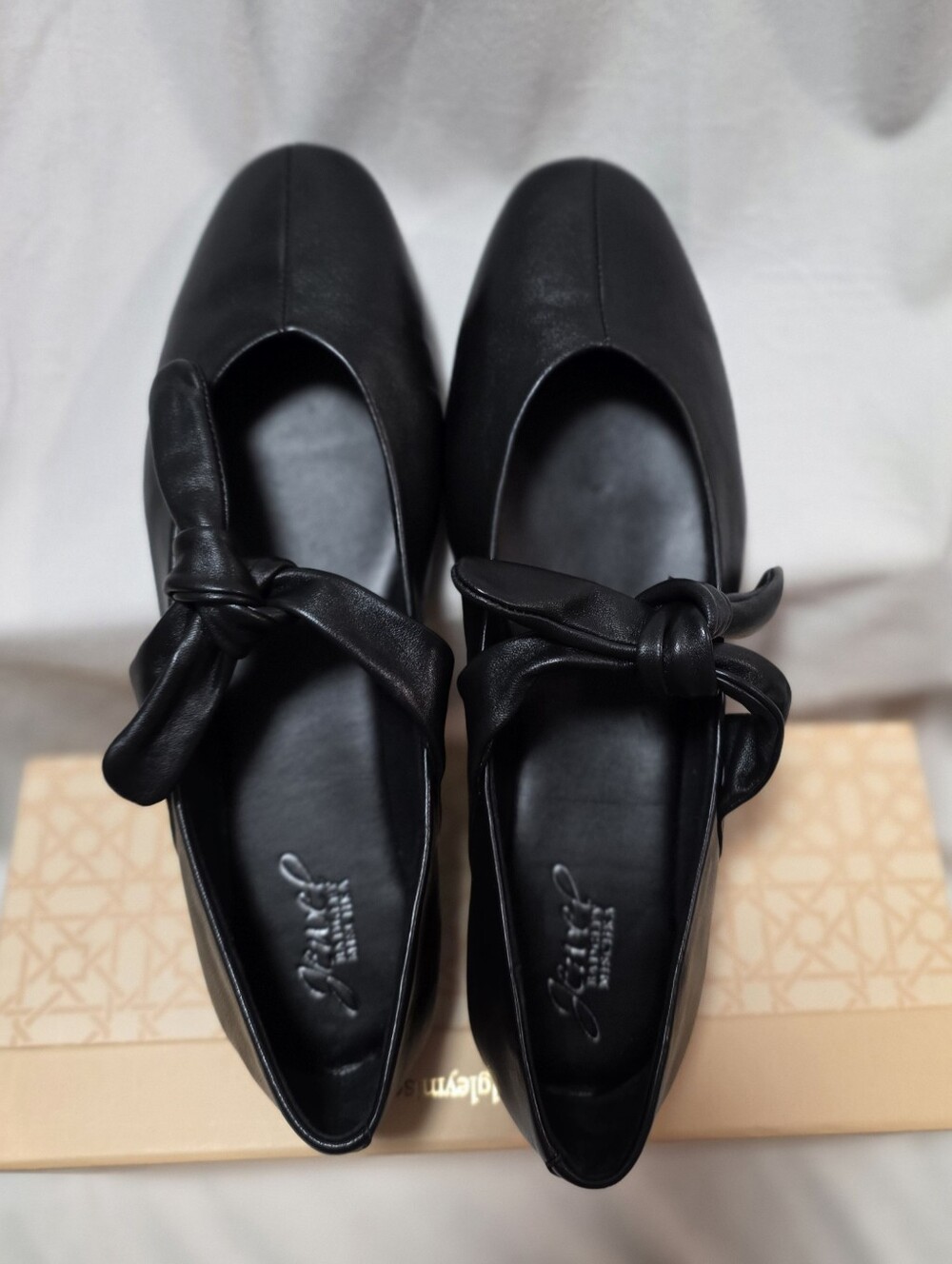 Jewel Badgley Mischka Taylore Black Mary Jane Bow Ballet Flats Women's